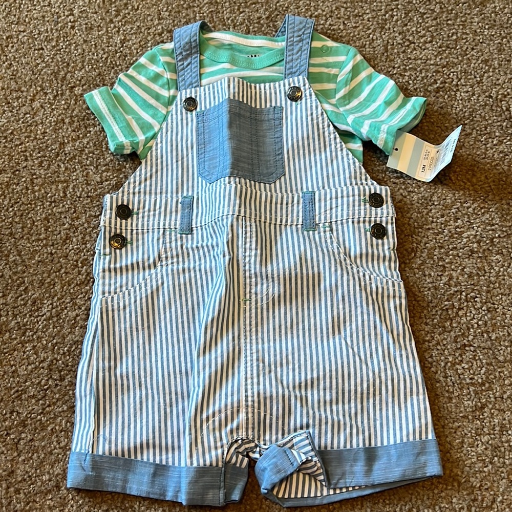 BNWT.  Cat & Jack striped overalls set.  12 month.